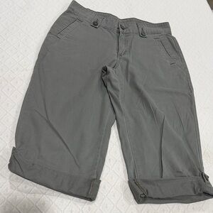 Riders Gray Casual Capris - 8
